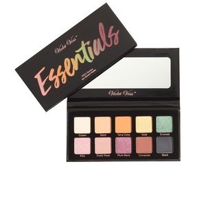 Violet Voss eyeshadow pallete